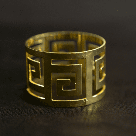 versace ring design